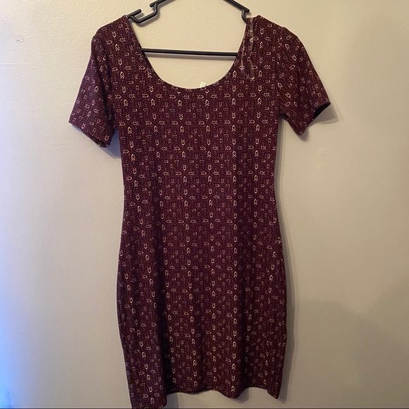 Dress - Picture 4 of 4